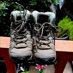 Green and Grey Women’s Salomon Hiking Boots.